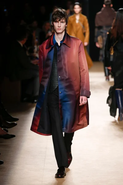 Look 33
